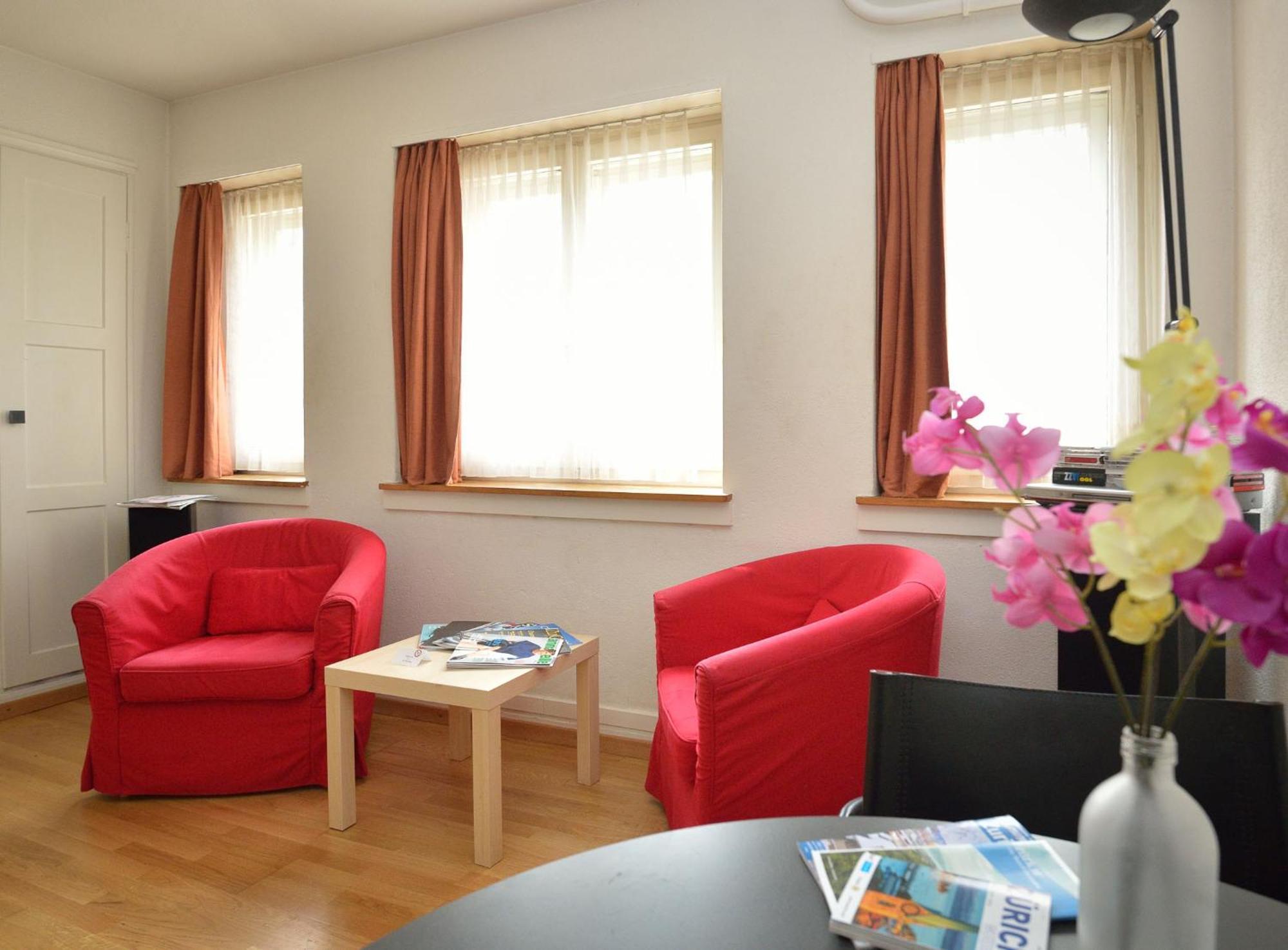 Garden Studio Apartment Zuerichberg Rom bilde
