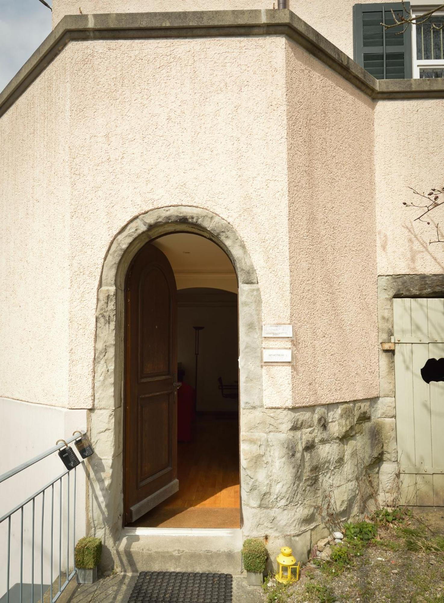 Garden Studio Apartment Zuerichberg Rom bilde