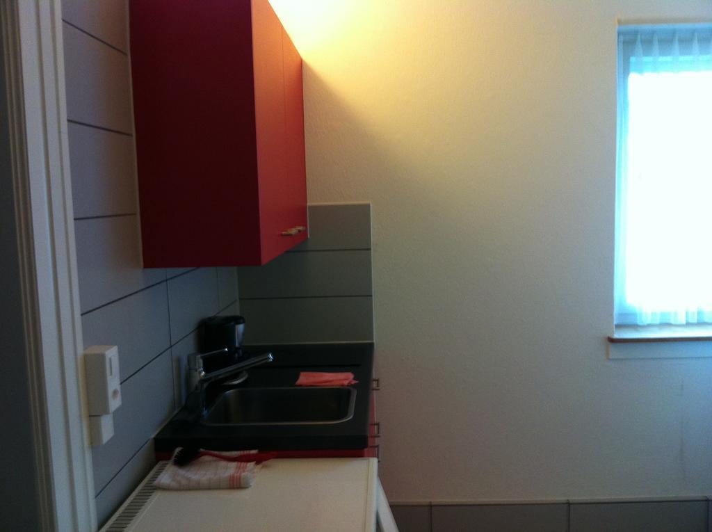 Garden Studio Apartment Zuerichberg Rom bilde